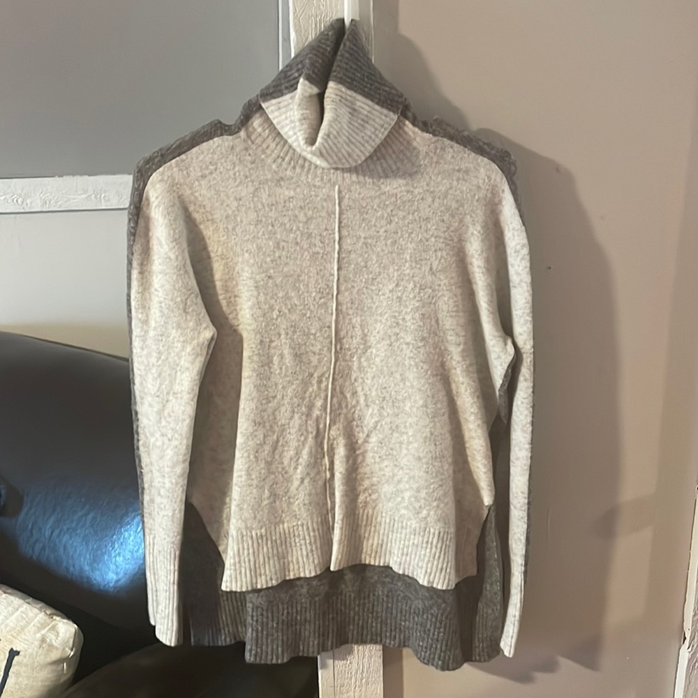 Athleta turtle neck, cream on front and grey on back